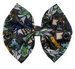 Around The World 5” Hair Bow